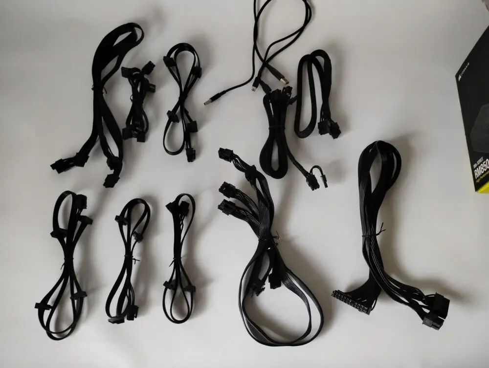 Corsair RM850x Extra Cables - PCIE 6+2 - PCIE 6+2 - CPU - and Others